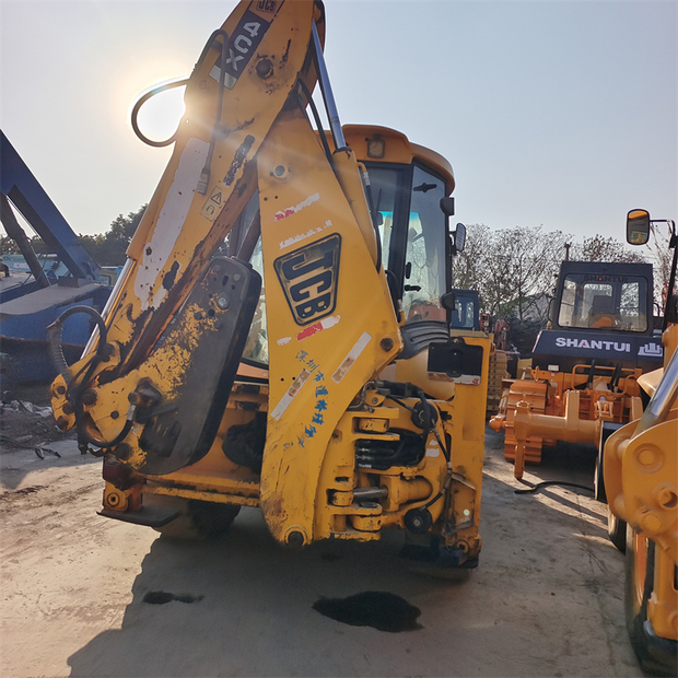 2022 JCB 4CX-44065871