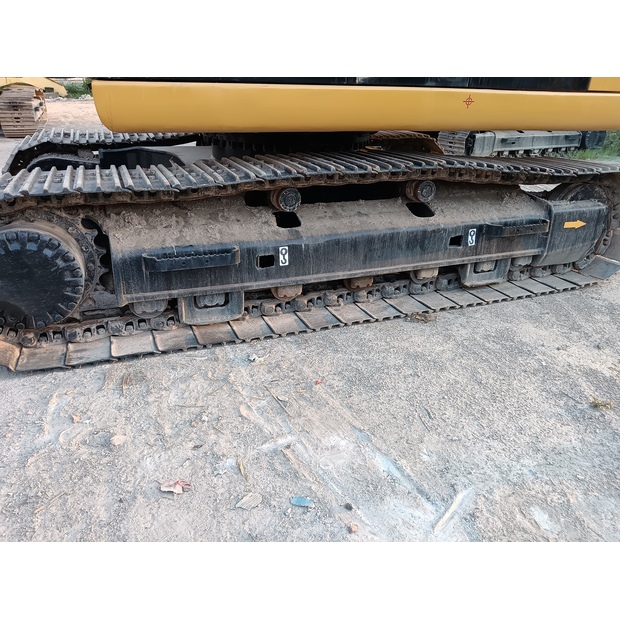 2023 Caterpillar 320D2-44065889