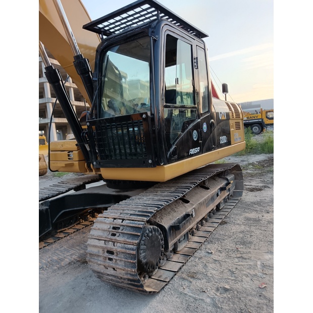 2023 Caterpillar 320D2-44065890