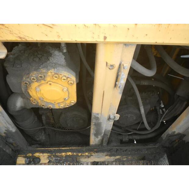 1998 كوماتسو BR1600JG-1-44066053