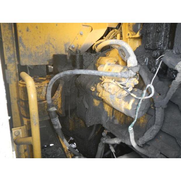 1998 كوماتسو BR1600JG-1-44066066