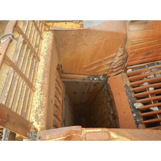 1998 كوماتسو BR1600JG-1-44066076