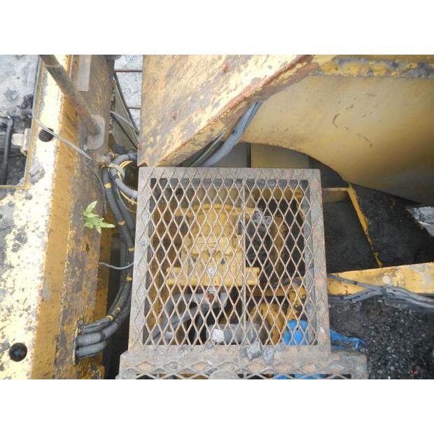 1998 كوماتسو BR1600JG-1-44066158