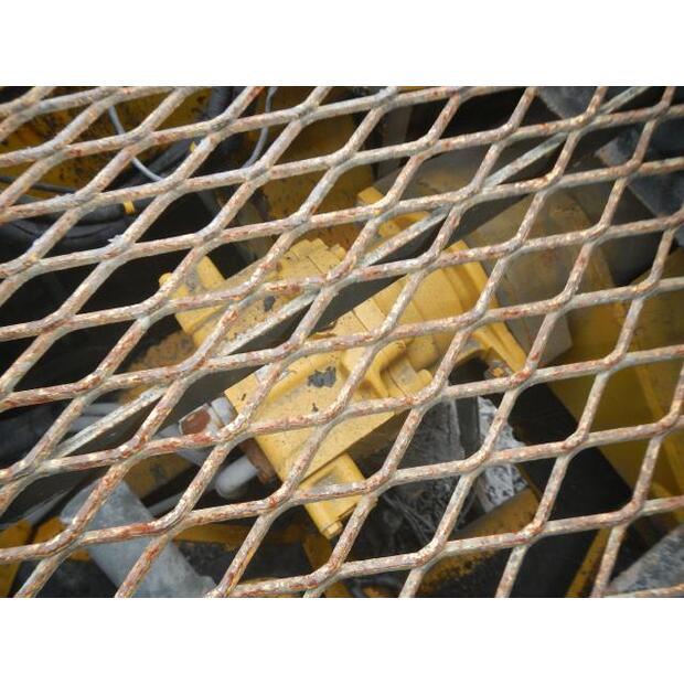 1998 كوماتسو BR1600JG-1-44066160