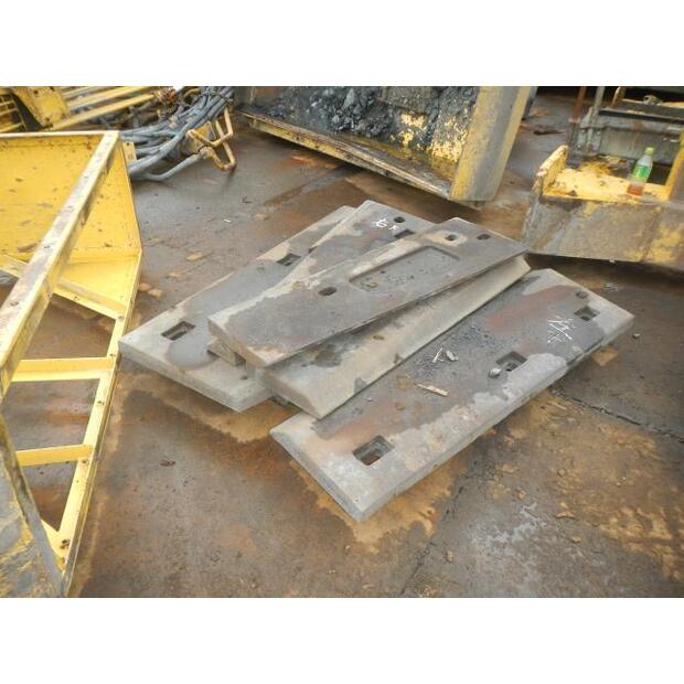 1998 كوماتسو BR1600JG-1-44066185