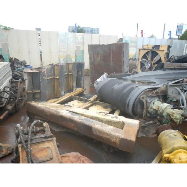 1998 كوماتسو BR1600JG-1-44066198