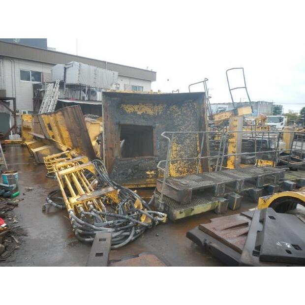 1998 كوماتسو BR1600JG-1-44066201