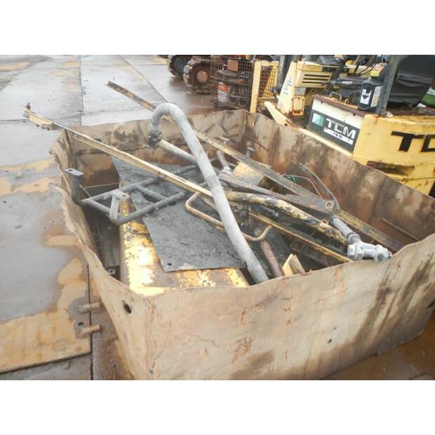 1998 كوماتسو BR1600JG-1-44066203