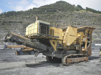 صورة ل كسارات وغرابيال 1998 كوماتسو BR1600JG-1