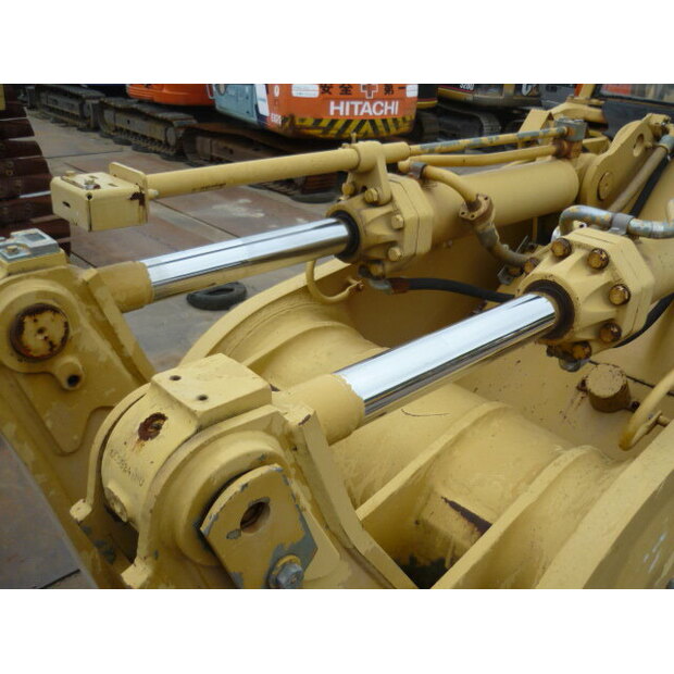 1998 Caterpillar 973-44066390