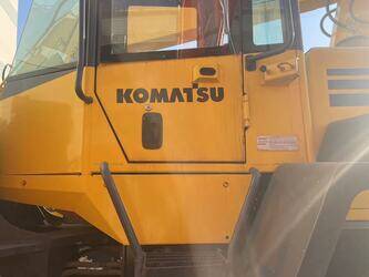 Image for WHEEL LOADERS 2005 Komatsu WA320