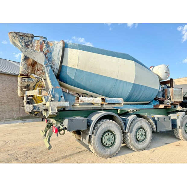 1994 مولدر 10M3-44067377