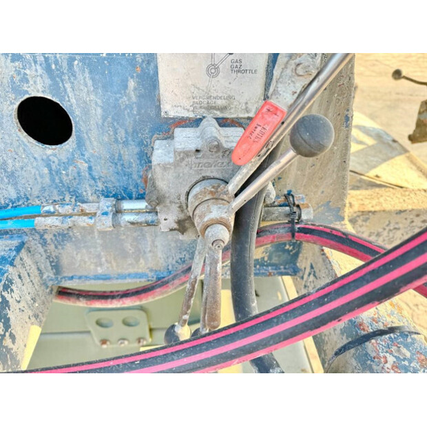 1994 مولدر 10M3-44067381