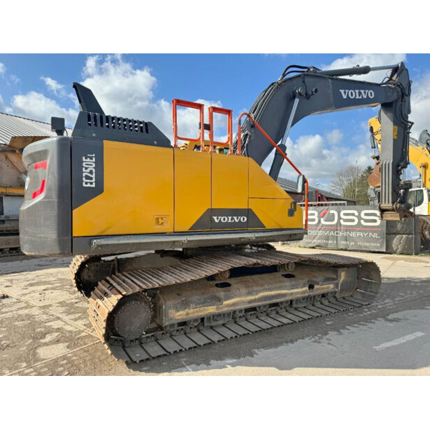 2016 Volvo EC250EL-44067608