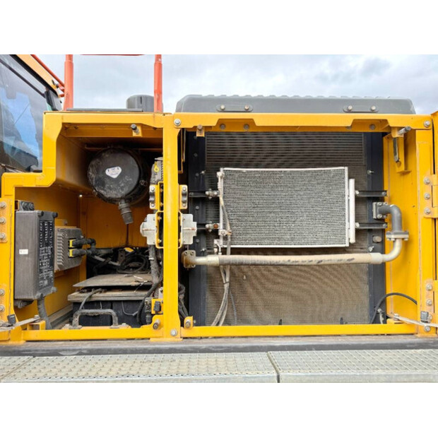 2016 Volvo EC250EL-44067616