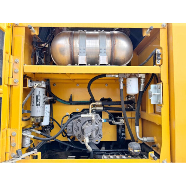 2016 Volvo EC250EL-44067617