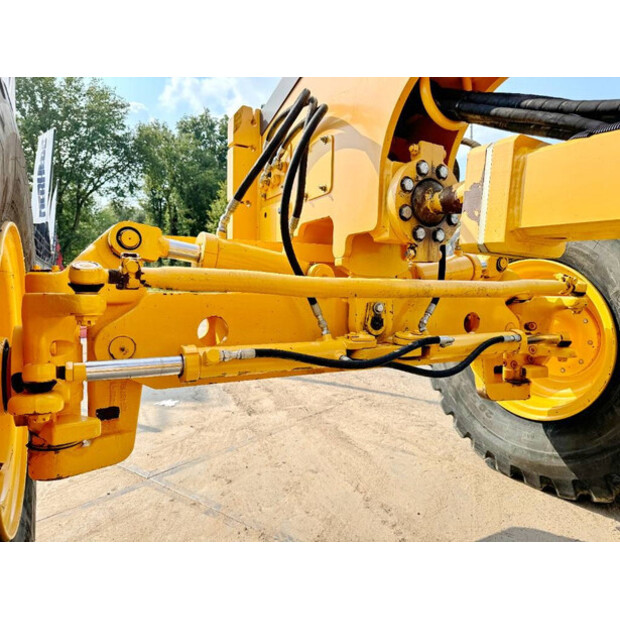 2015 Volvo G970-44067681