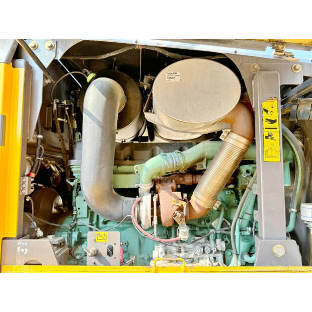 2015 Volvo G970-44067682