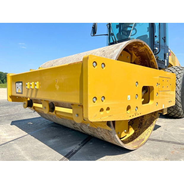 2021 كاتربيلر CS66B-44067762