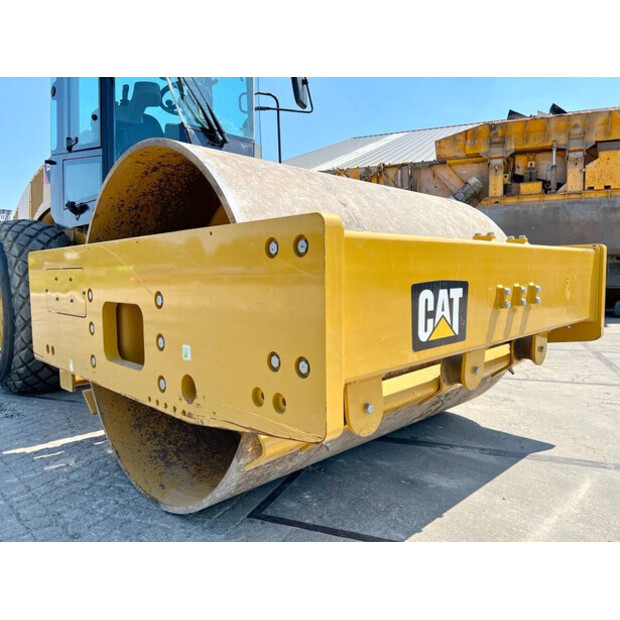 2021 كاتربيلر CS66B-44067763