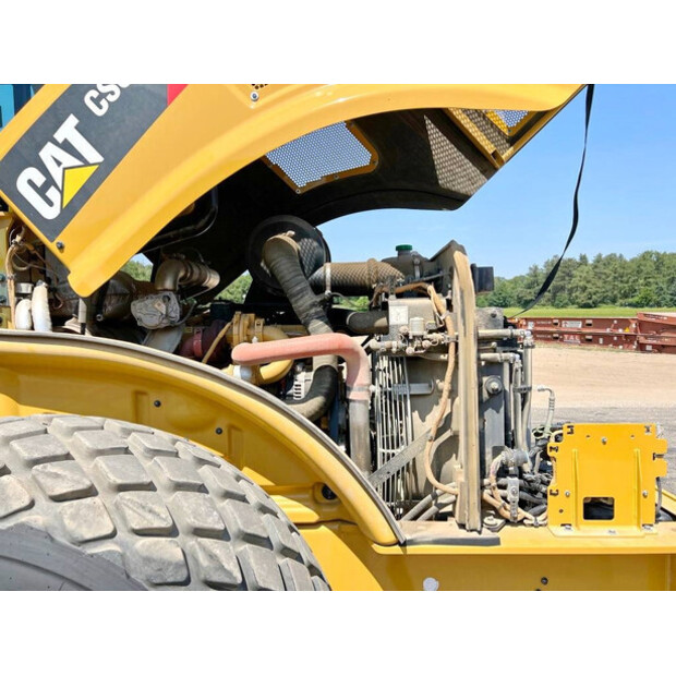 2021 كاتربيلر CS66B-44067767