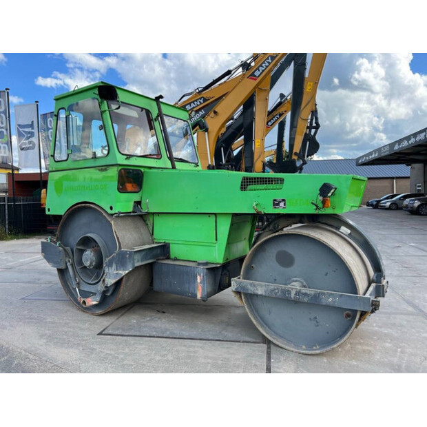 1992 HAMM HW90B/12-44067863