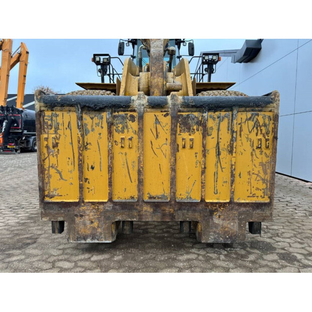 2016 Caterpillar 988K-44067906