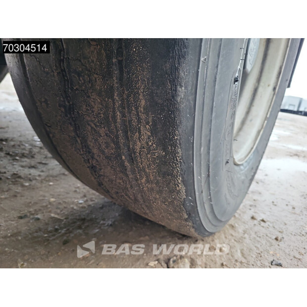 2010 ريندرز OTHERS-44068159