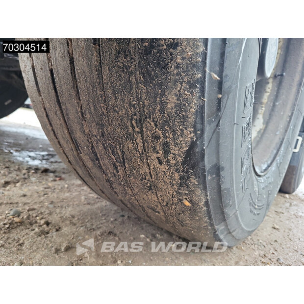 2010 ريندرز OTHERS-44068160