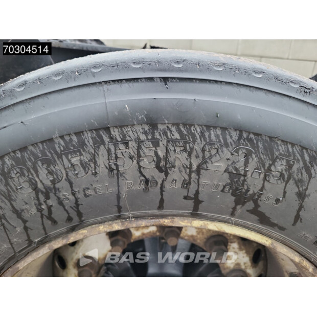 2010 ريندرز OTHERS-44068161