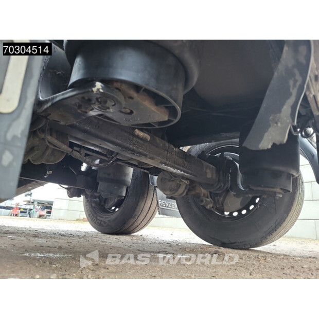 2010 ريندرز OTHERS-44068163