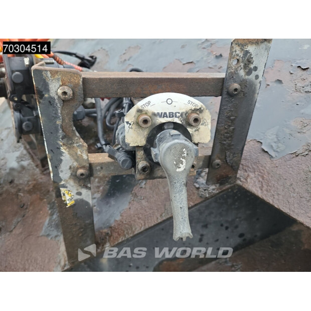 2010 ريندرز OTHERS-44068167