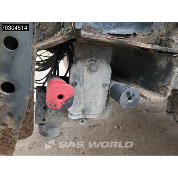 2010 ريندرز OTHERS-44068169