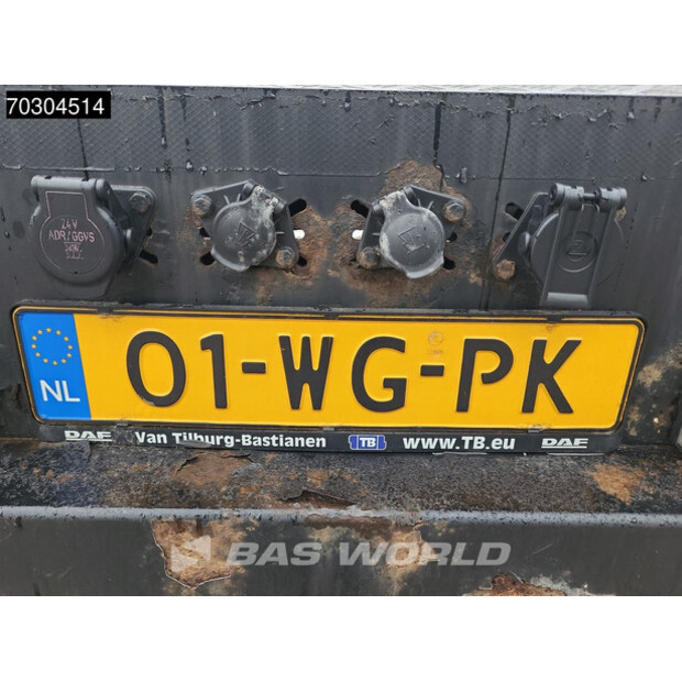 2010 ريندرز OTHERS-44068170