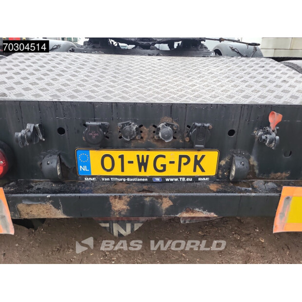 2010 ريندرز OTHERS-44068171