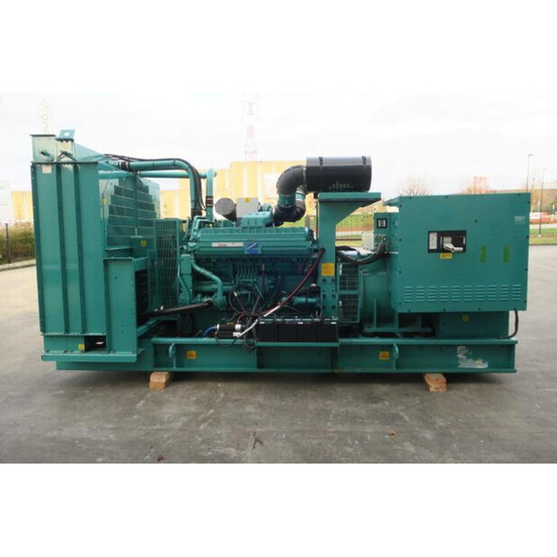 2001 CUMMINS QST30-G7-44069550