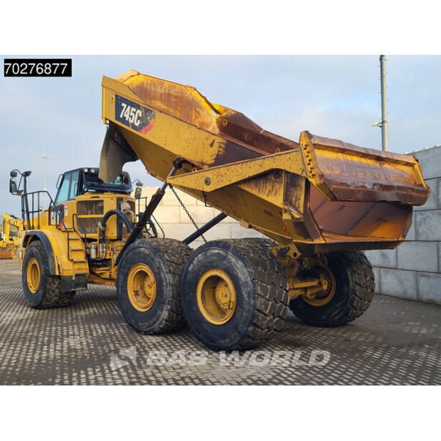 2017 Caterpillar 745C-44069921