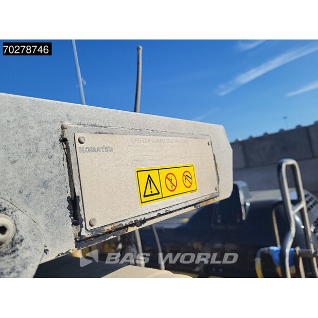 2020 Komatsu PC390-44070033