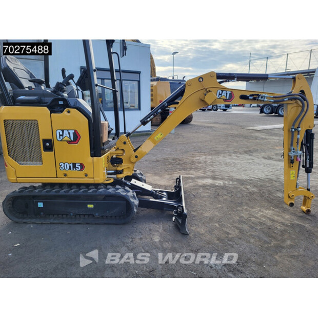 2023 Caterpillar 301.5-44070043