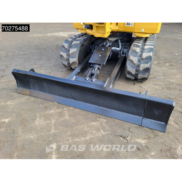 2023 Caterpillar 301.5-44070047