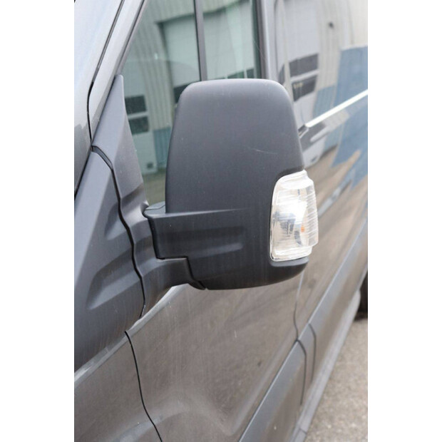 2020 Ford TRANSIT-44070130