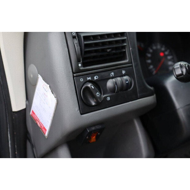 2000 Volkswagen TDI-44070305