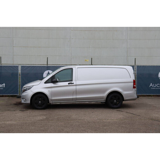 2018 Mercedes-Benz Vito-44070351