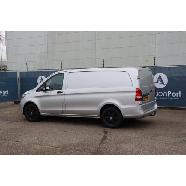 2018 Mercedes-Benz Vito-44070353