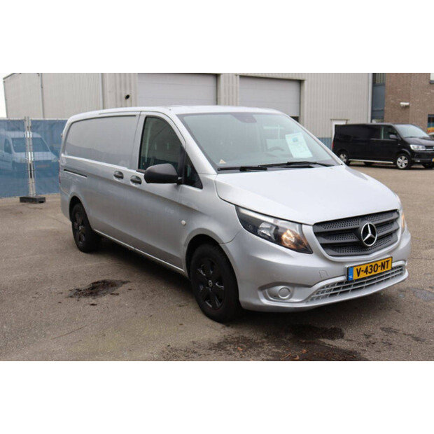 2018 Mercedes-Benz Vito-44070357