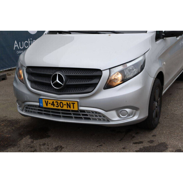 2018 Mercedes-Benz Vito-44070360