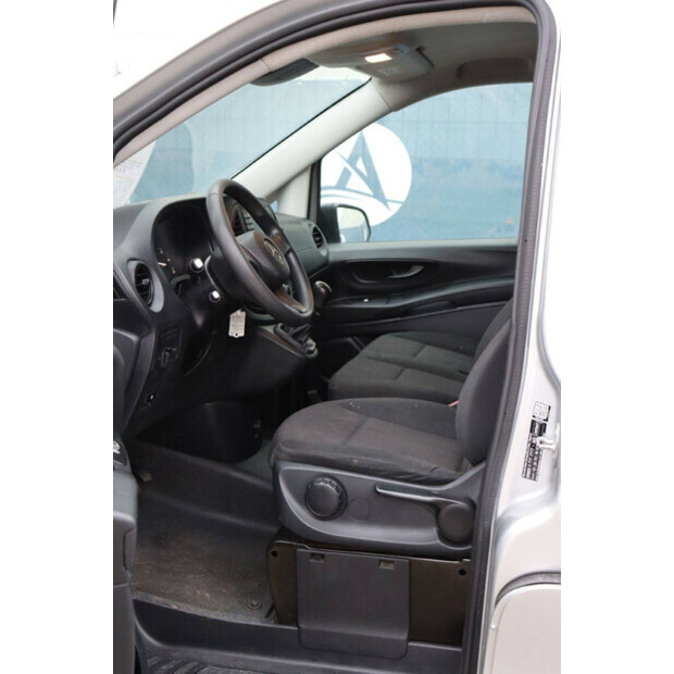 2018 Mercedes-Benz Vito-44070386