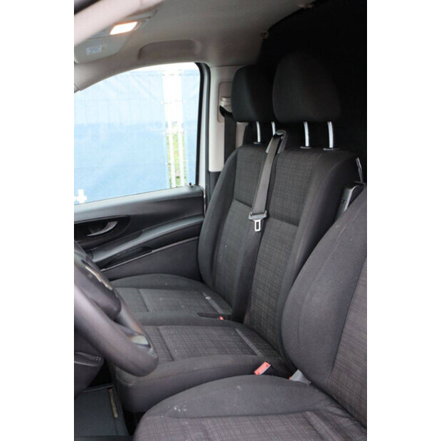 2018 Mercedes-Benz Vito-44070393