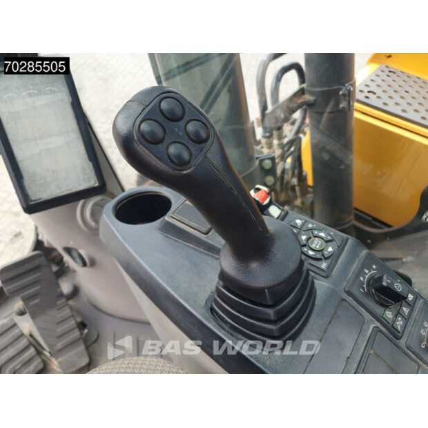 2018 Volvo EC220EL-44070411