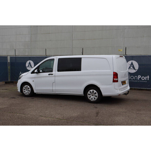2016 Mercedes-Benz Vito-44070530
